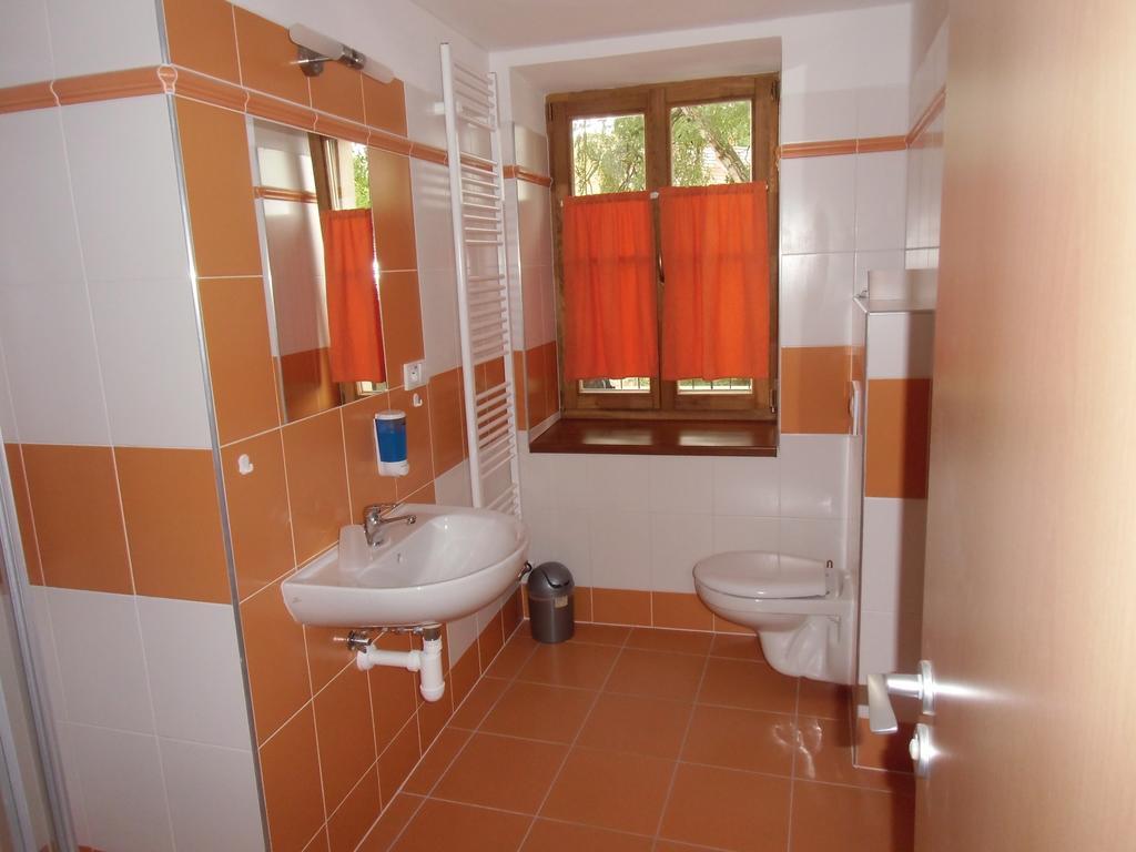 Penzion Pod Zámkem Zruc nad Sazavou Zimmer foto
